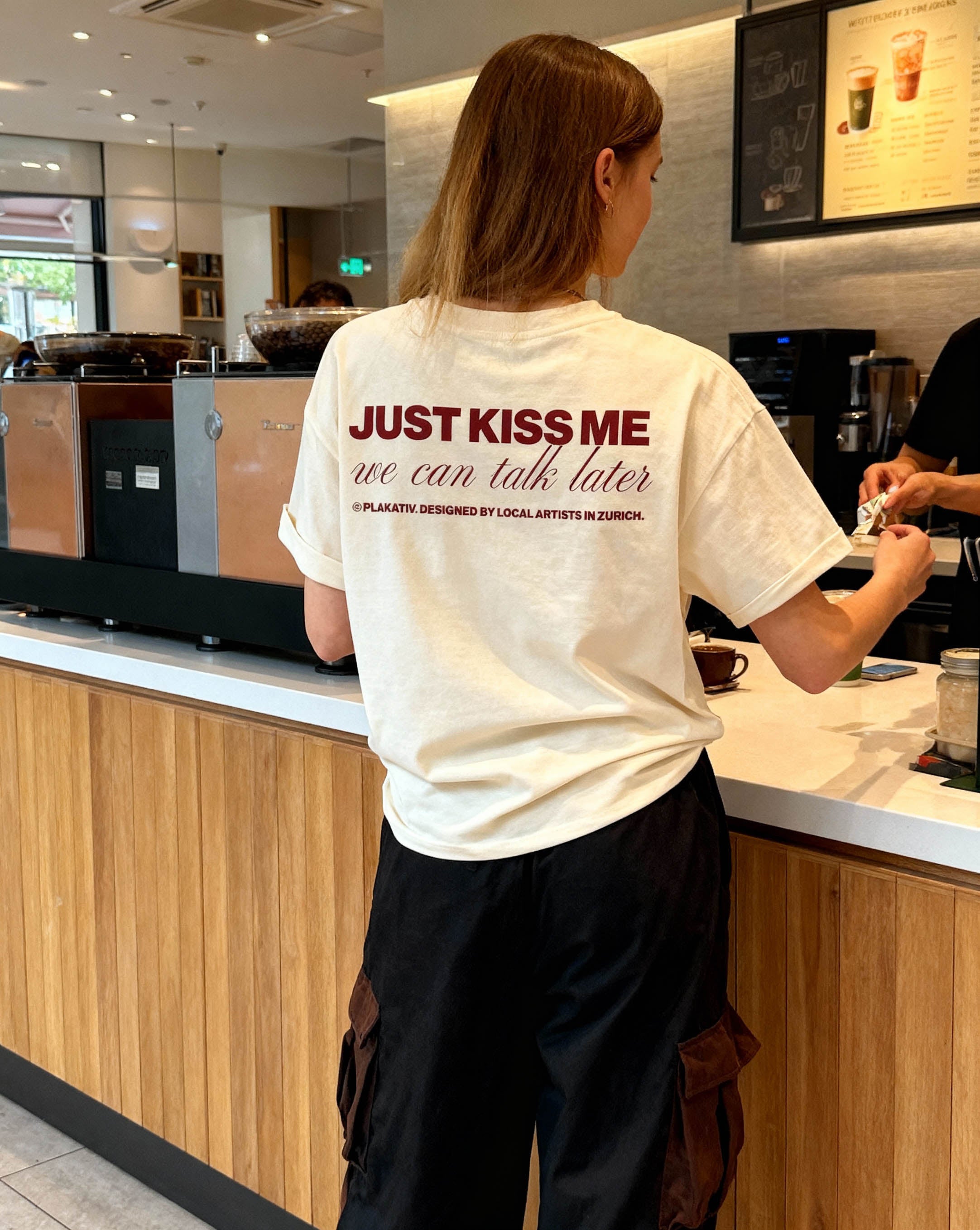 «Just kiss me» Backprint Heavy weight tee White
