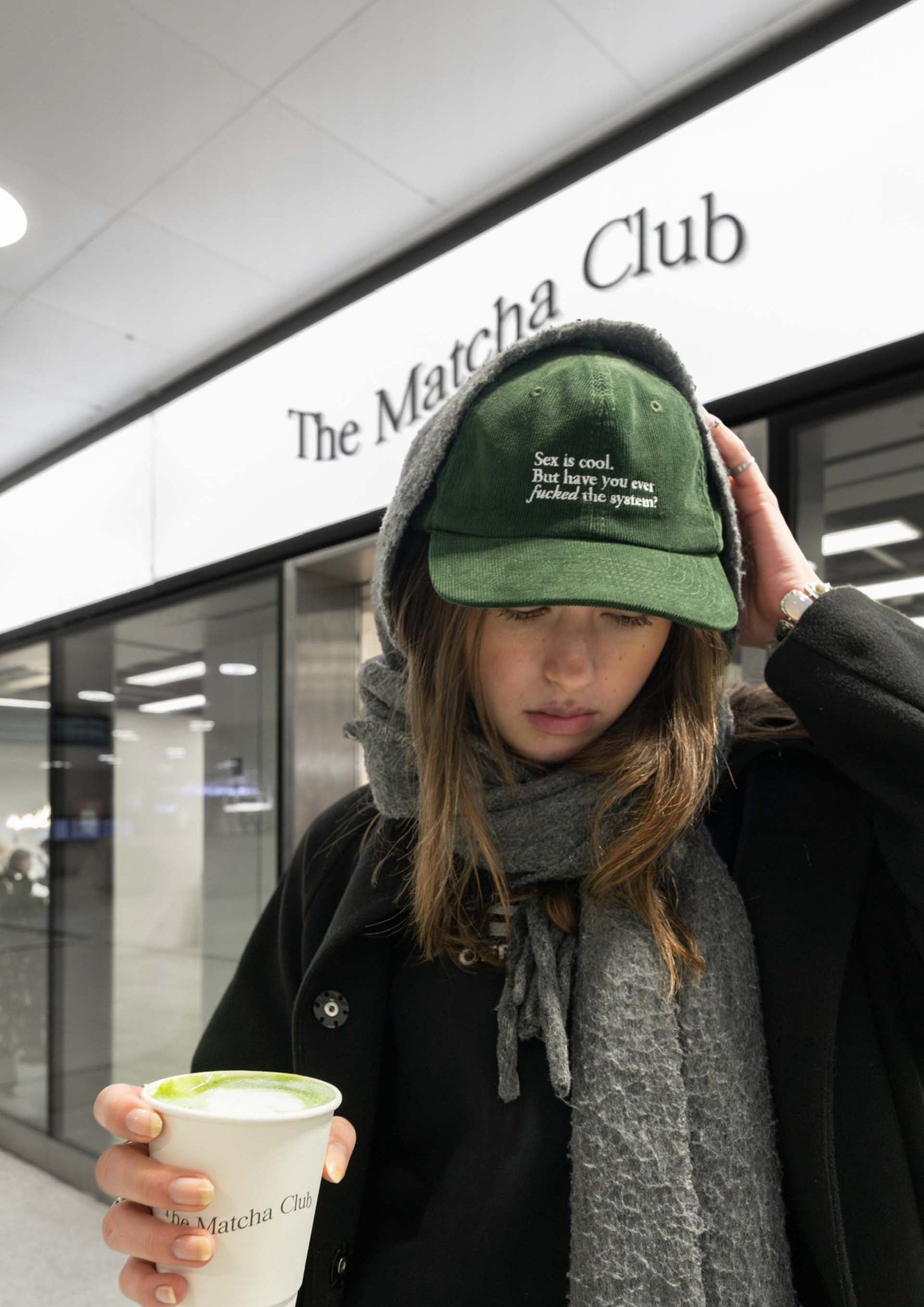 Caps