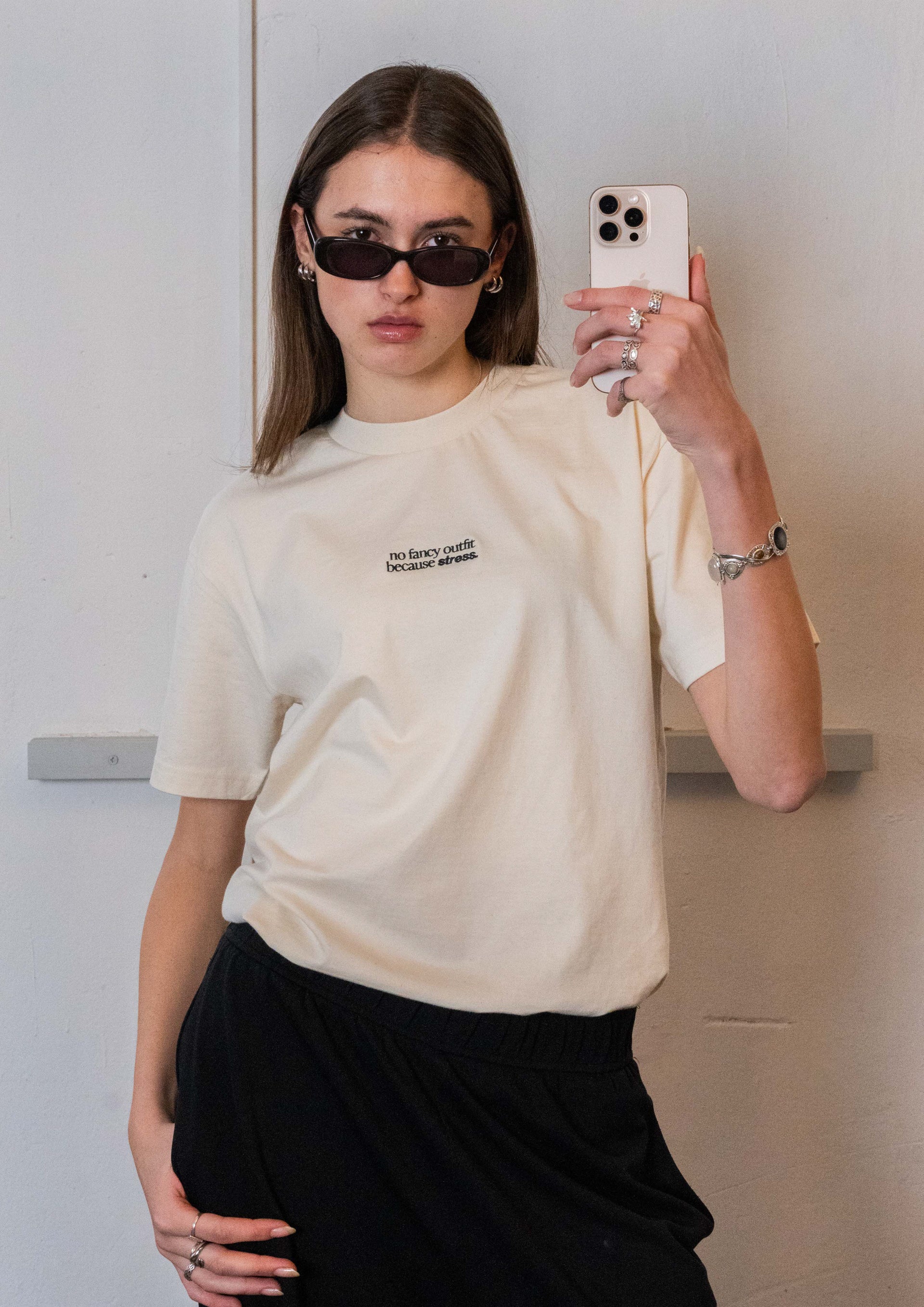 «No Fancy Outfit» Stickerei Super oversize tee