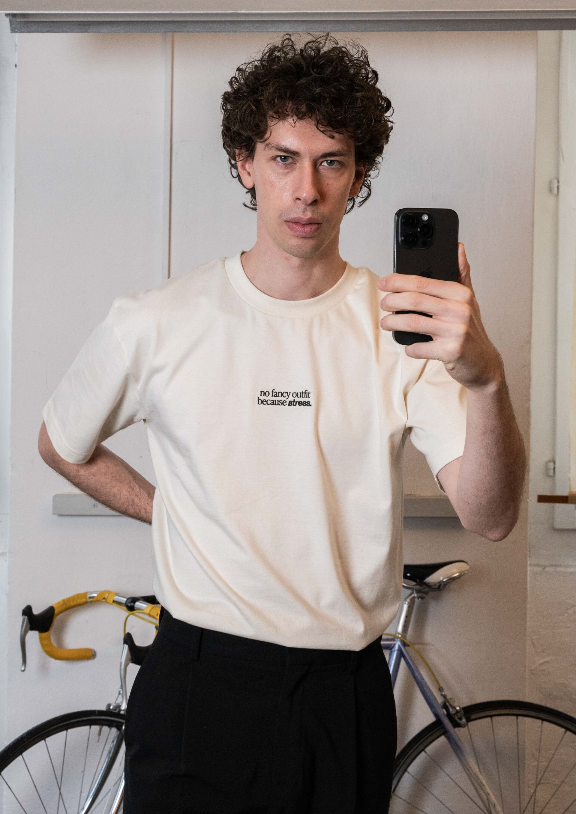 «No Fancy Outfit» Stickerei Super oversize tee