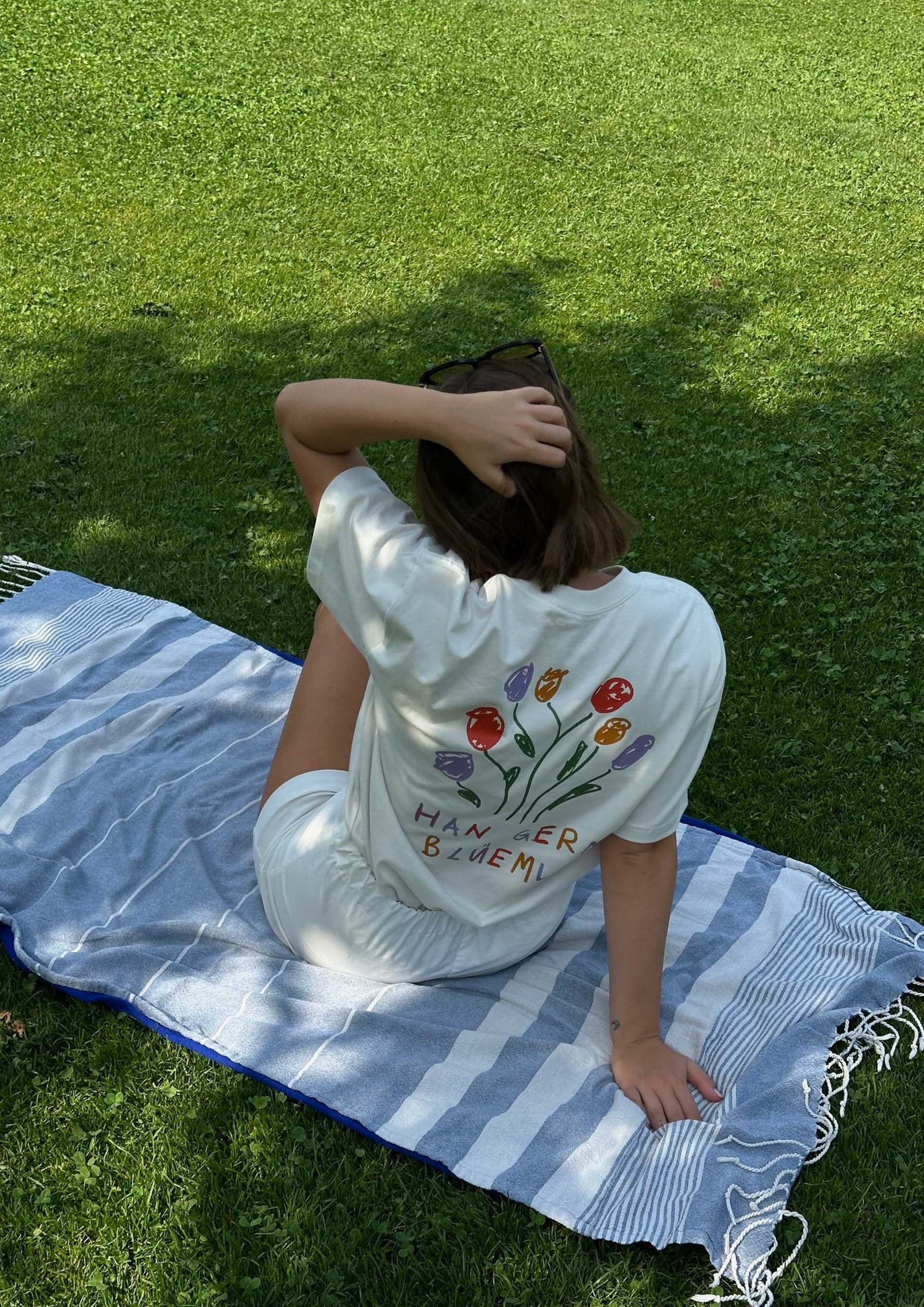 «Blüemli» Backprint Heavy weight tee