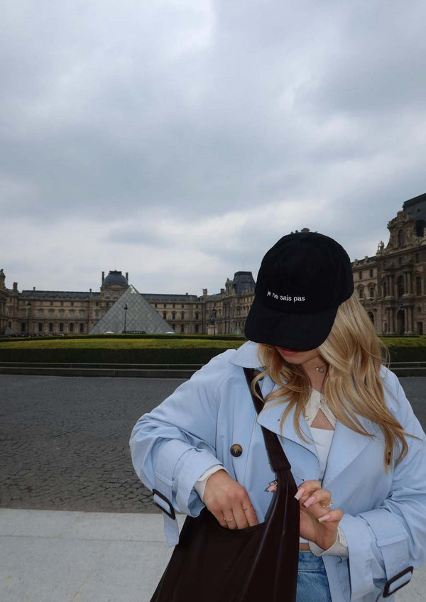 "Je ne sais pas" Corduroy Cap