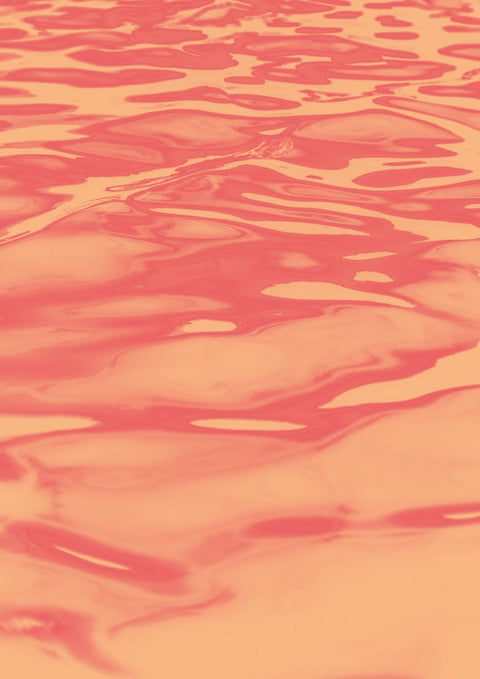 Ein rotes Meer 03 Flüssigkeitsähnliche Oberfläche mit Wellen.