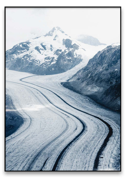 Ein Schwarz-Weiß-Foto des Aletschgletschers, gedruckt in außergewöhnlicher Qualität.